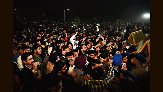 The area around the venue was closed from all sides, affecting vehicle movement, which had a compounding effect on the chaos. (HT Photo)