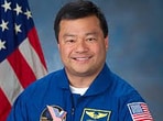 Leroy Chiao describes close call with unidentified metallic objects while flying near Houston.