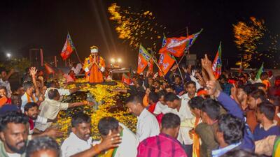 BJP MLC CT Ravi being welcomed by party workers after his release on a court's direction in Chikkamagaluru, Karnataka, on Saturday night (PTI) BJP MLC CT Ravi being welcomed by party workers after his release on a court's direction in Chikkamagaluru, Karnataka, on Saturday night (PTI)