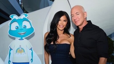 The couple allegedly began dating in 2018 while both were still married to other people. The affair became public in January 2019 when the National Enquirer published intimate text messages between the two.&nbsp; (Instagram/JeffBezos)