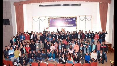 Director professor Dulal Panda also inaugurated the alumni website of the institute. (HT photo)