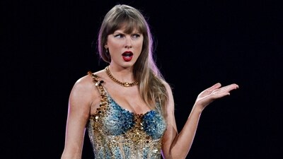 Taylor Swift performs as her record-breaking The Eras Tour comes to an end with the first of her three concerts in Vancouver, British Columbia, Canada December 6, 2024.  REUTERS/Jennifer Gauthier (REUTERS)