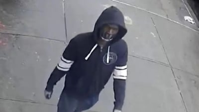 NYC man molests several teenage girls, a woman in sick 20-minute groping spree (DCPI) NYC man molests several teenage girls, a woman in sick 20-minute groping spree (DCPI)
