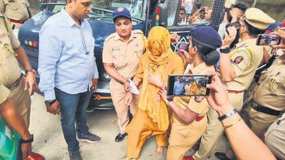 Wife of MTDC official produced in court on Saturday. (Pramod Tambe/HT Photo) Wife of MTDC official produced in court on Saturday. (Pramod Tambe/HT Photo)