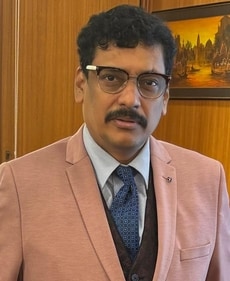 BSNL CMD Robert Ravi said,"BSNL will be one of the first telecom service provider to revolutionize its old PRBT by offering this groundbreaking service" BSNL CMD Robert Ravi said,"BSNL will be one of the first telecom service provider to revolutionize its old PRBT by offering this groundbreaking service"