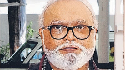 Chhagan Bhujbal met Devendra Fadnavis at the latter’s official bungalow on Monday (Anshuman Poyrekar/HT Photo) Chhagan Bhujbal met Devendra Fadnavis at the latter’s official bungalow on Monday (Anshuman Poyrekar/HT Photo)