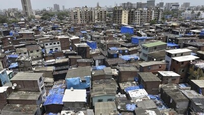 A survey conducted in 2007-08 had found 49,643 tenements in Dharavi (Satyabrata Tripathy/HT Photo) A survey conducted in 2007-08 had found 49,643 tenements in Dharavi (Satyabrata Tripathy/HT Photo)