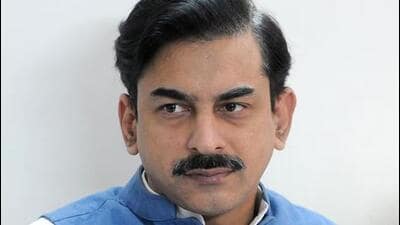 Nayagaon Ghar Bachao Manch chairman and Punjab BJP leader Vineet Joshi on Tuesday accused the Punjab govt of not passing the building plans for Nayagaon, Karoran and Nada after implementing the “wrongly interpreted” default 10-km Sukhna Eco-Sensitive Zone (ESZ) decision. (HT File)