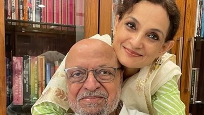 Rajeshwari Sachdev with Shyam Benegal (Internet) Rajeshwari Sachdev with Shyam Benegal (Internet)