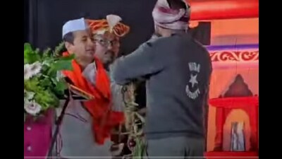 The farmer was later identified as Mahendra Lahu Suryavanshi and an offence under Bharati Nyay Sanhita (BNS) 223 related to an offence of disobeying an order issued by a public servant. (VIDEO GRAB) The farmer was later identified as Mahendra Lahu Suryavanshi and an offence under Bharati Nyay Sanhita (BNS) 223 related to an offence of disobeying an order issued by a public servant. (VIDEO GRAB)