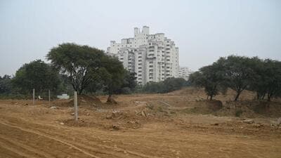 The site in South City-1 near Signature Tower. (Parveen Kumar/HT Photo) The site in South City-1 near Signature Tower. (Parveen Kumar/HT Photo)
