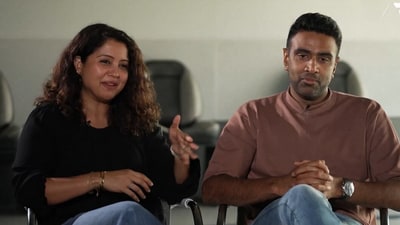 Ravichandran Ashwin with his wife (Screengrab from Channel 7)