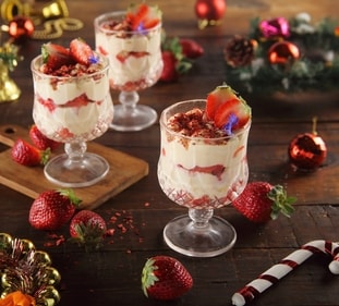 Merry berry crumble Merry berry crumble