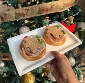 Gingerbread cinnamon rolls Gingerbread cinnamon rolls