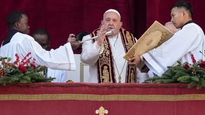 Pope Francis delivers the Urbi et Orbi (Latin for 'to the city and to the world' ) Christmas' day blessing from the main balcony of St. Peter's Basilica at the Vatican, Wednesday, Dec. 25, 2024. (AP) Pope Francis delivers the Urbi et Orbi (Latin for 'to the city and to the world' ) Christmas' day blessing from the main balcony of St. Peter's Basilica at the Vatican, Wednesday, Dec. 25, 2024. (AP)