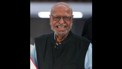 Mumbai: In this Friday, June 14, 2024 file image, filmmaker Shyam Benegal during the release of a special postal cover to mark Film Heritage Foundation's 10th anniversary, in Mumbai. Benegal passed away on Monday, Dec. 23, 2024 in Mumbai. He was 90. (PTI Photo/Shashank Parade) (PTI) Mumbai: In this Friday, June 14, 2024 file image, filmmaker Shyam Benegal during the release of a special postal cover to mark Film Heritage Foundation's 10th anniversary, in Mumbai. Benegal passed away on Monday, Dec. 23, 2024 in Mumbai. He was 90. (PTI Photo/Shashank Parade) (PTI)
