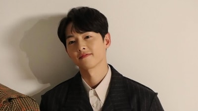 How does Song Joong-Ki look this good? Read on for how the Korean actor stays fit. (Instagram/ Song Joong-Ki) How does Song Joong-Ki look this good? Read on for how the Korean actor stays fit. (Instagram/ Song Joong-Ki)
