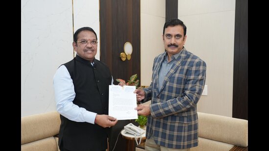 Meanwhile a senior police official from Pimpri Chinchwad commissionerate in a statement denied the allegations levelled against the city commissionerate by the MP. “All necessary legal help and co-operation is extended to the public representatives. (HT PHOTO)
