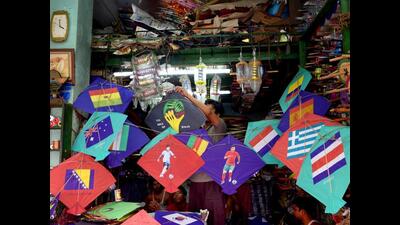 Nylon manja continues to be available in the market, especially on the occasion of Makar Sankranti, the festival during which kites are flown in the skies. (HT PHOTO) Nylon manja continues to be available in the market, especially on the occasion of Makar Sankranti, the festival during which kites are flown in the skies. (HT PHOTO)