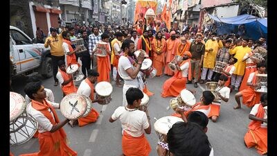 Saints of Panchagni Akhara entering mela area in Prayagraj on Thursday. (Anil Kumar Maurya/HT)
