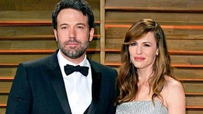 Spending time with Jennifer Garner and their kids boosts Ben Affleck's spirits this Christmas. (X) Spending time with Jennifer Garner and their kids boosts Ben Affleck's spirits this Christmas. (X)