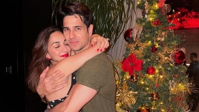 Kiara Advani with Sidharth Malhotra during their Christmas 2024 celebration. (Instagram/ Kiara Advani) Kiara Advani with Sidharth Malhotra during their Christmas 2024 celebration. (Instagram/ Kiara Advani)