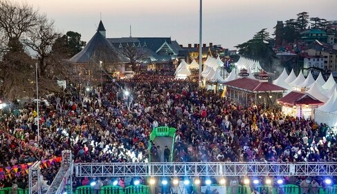 Crowd of people during Winter Carnival in Shimla on Wednesday, (PTI) Crowd of people during Winter Carnival in Shimla on Wednesday, (PTI)