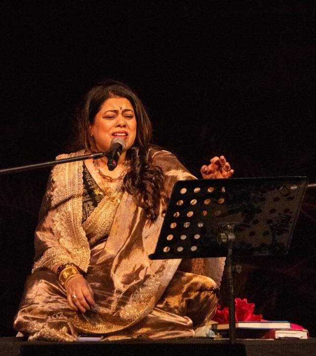 Barnali Chattopadhyay’s Sufi renditions were drenched with devotion (Jodhpur RIFF/OIJO) Barnali Chattopadhyay’s Sufi renditions were drenched with devotion (Jodhpur RIFF/OIJO)