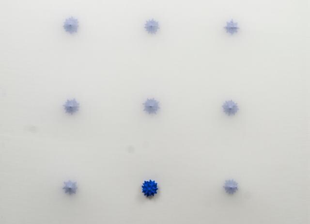 In another series, Bandhani, Kumar uses bentonite clay and muslin to craft knot-like abstract pieces that reference the traditional Indian tie-dye craft of bandhej. In another series, Bandhani, Kumar uses bentonite clay and muslin to craft knot-like abstract pieces that reference the traditional Indian tie-dye craft of bandhej.