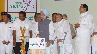 On November 20, 2011, Dr Manmohan Singh flagged off the first metro train from Baiyappanahalli to MG Road. (Wikimedia Commons) On November 20, 2011, Dr Manmohan Singh flagged off the first metro train from Baiyappanahalli to MG Road. (Wikimedia Commons)
