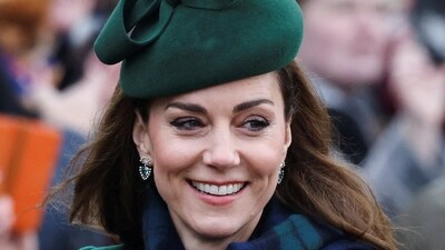 Catherine, Princess of Wales, smiles as she walks to attend the Royal Family's Christmas Day service at St. Mary Magdalene's church, as the Royals take residence at the Sandringham estate in eastern England, Britain December 25, 2024. REUTERS/Toby Melville (REUTERS)
