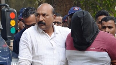 Both Vishal Gawli and his wife Sakshi were produced in a court in Kalyan on Thursday. (Pramod Tambe/ ht photo) Both Vishal Gawli and his wife Sakshi were produced in a court in Kalyan on Thursday. (Pramod Tambe/ ht photo)