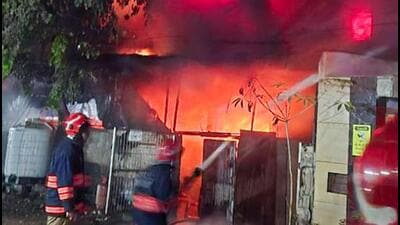 Firefighters douse the blaze in a canteen at Gwyer Hall, North Campus, University of Delhi on Friday. (ANI) Firefighters douse the blaze in a canteen at Gwyer Hall, North Campus, University of Delhi on Friday. (ANI)