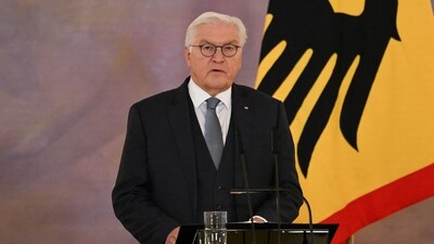 German President Frank-Walter Steinmeier dissolves the German parliament, the Bundestag, during a statement to the media, after Chancellor Olaf Scholz lost a confidence vote, at Bellevue palace in Berlin, Germany December 27, 2024. (REUTERS)