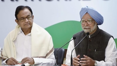 Former PM Manmohan Singh with P Chidambaram (PTI) Former PM Manmohan Singh with P Chidambaram (PTI)