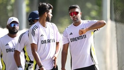 Will Washington Sundar prove to be a worthy successor to Ravichandran Ashwin (R)? (Getty) Will Washington Sundar prove to be a worthy successor to Ravichandran Ashwin (R)? (Getty)