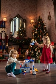 Dolls and toys help children make friends. (Pexels) Dolls and toys help children make friends. (Pexels)