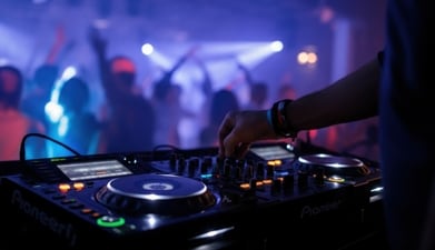 DJs have prepared a perfect playlist for an unforgettable transition into the New Year (Photo: Adobe Stock) DJs have prepared a perfect playlist for an unforgettable transition into the New Year (Photo: Adobe Stock)