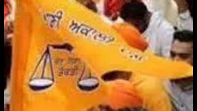 Chatarveer Singh, alias Kamal Arora, of the SAD had joined the Aam Aadmi Party (AAP) on December 23, just 24 hours after an FIR was registered against him for alleged kidnapping and assault. Chatarveer Singh, alias Kamal Arora, of the SAD had joined the Aam Aadmi Party (AAP) on December 23, just 24 hours after an FIR was registered against him for alleged kidnapping and assault.