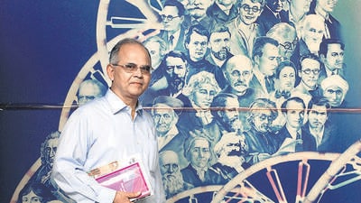 Mumbai...25th June 2011... Professor Hemachandra Pradhan, Centre Director, Homi Bhabha Centre for Science Education, Mankhurd, Mumbai (Hindustan Times) Mumbai...25th June 2011... Professor Hemachandra Pradhan, Centre Director, Homi Bhabha Centre for Science Education, Mankhurd, Mumbai (Hindustan Times)