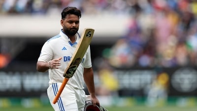 On his arrival, India were stuttered at 191/6. Rishabh Pant departed early and Ravindra Jadeja failed to contribute. (AFP) On his arrival, India were stuttered at 191/6. Rishabh Pant departed early and Ravindra Jadeja failed to contribute. (AFP)