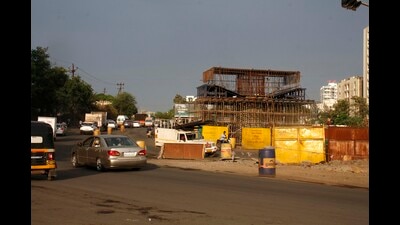 The Municipal Corporation approved the project on October 31, 2018, with this road extending from Rajas Society to Khadi Machine Chowk and up to the Pisoli municipal limits. (HT PHOTO) The Municipal Corporation approved the project on October 31, 2018, with this road extending from Rajas Society to Khadi Machine Chowk and up to the Pisoli municipal limits. (HT PHOTO)