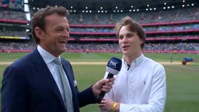 Oscar Piastri was interviewed by Adam Gilchrist for Fox Sports during day three of the MCG Test in the Border-Gavaskar Trophy. (Screengrab) Oscar Piastri was interviewed by Adam Gilchrist for Fox Sports during day three of the MCG Test in the Border-Gavaskar Trophy. (Screengrab)