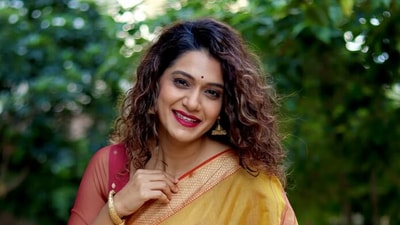Urmila Kothare was injured in a car accident when her driver hit two metro workers, one of whom died. (urmila kothare/ instagram) Urmila Kothare was injured in a car accident when her driver hit two metro workers, one of whom died. (urmila kothare/ instagram)