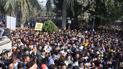 BPSC aspirants gathered at Gandhi Maidan in Patna to protest over the alleged leak of a question paper of the December 13 combined preliminary exam conducted by BPSC (Santosh Kumar) BPSC aspirants gathered at Gandhi Maidan in Patna to protest over the alleged leak of a question paper of the December 13 combined preliminary exam conducted by BPSC (Santosh Kumar)