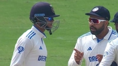 Rohit Sharma fumed at Yashasvi Jaiswal after three dropped catches Rohit Sharma fumed at Yashasvi Jaiswal after three dropped catches