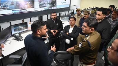 Mahakumbh-2025 officials briefing the visiting Madhya Pradesh team in Prayagraj. (Sourced) Mahakumbh-2025 officials briefing the visiting Madhya Pradesh team in Prayagraj. (Sourced)