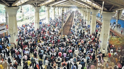 Railway passenger associations edmanded for Kalyan and Panvel station to be transformed into terminuses (Bachchan Kumar / HT PHOTO) Railway passenger associations edmanded for Kalyan and Panvel station to be transformed into terminuses (Bachchan Kumar / HT PHOTO)