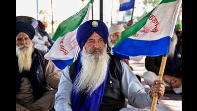 The protesting farmers will block rail tracks from 7am to 4pm at several locations, thus disrupting the movement of passenger and goods trains. (PTI) The protesting farmers will block rail tracks from 7am to 4pm at several locations, thus disrupting the movement of passenger and goods trains. (PTI)