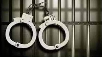 Woman arrested for using fake admit card in UP police recruitment test (HT File) Woman arrested for using fake admit card in UP police recruitment test (HT File)